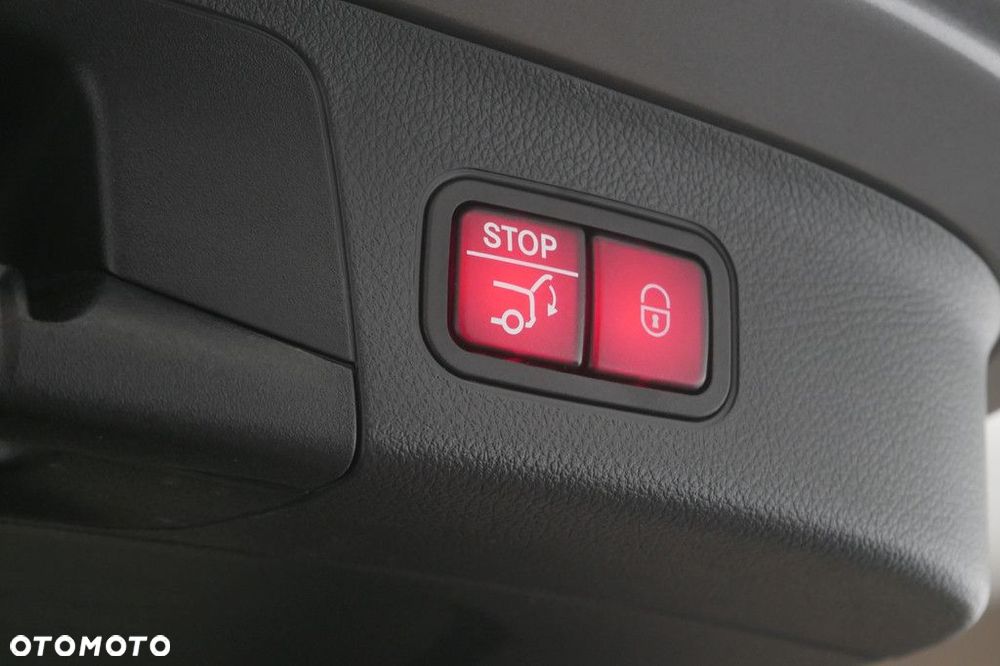 Mercedes-Benz GLA - 17