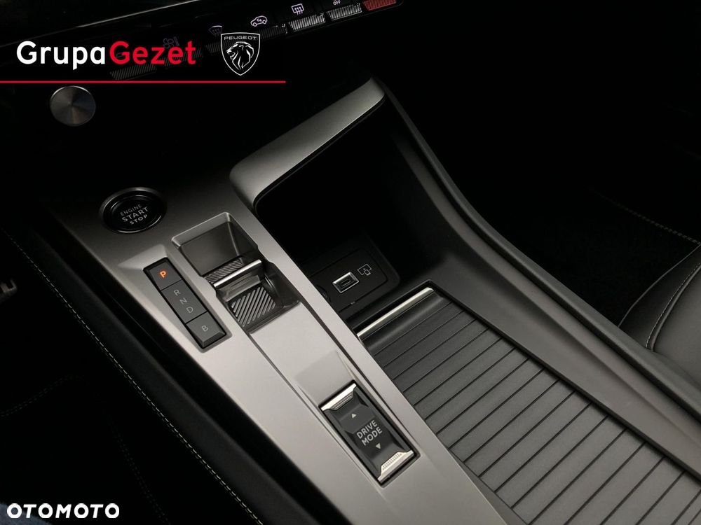 Peugeot 408 - 18