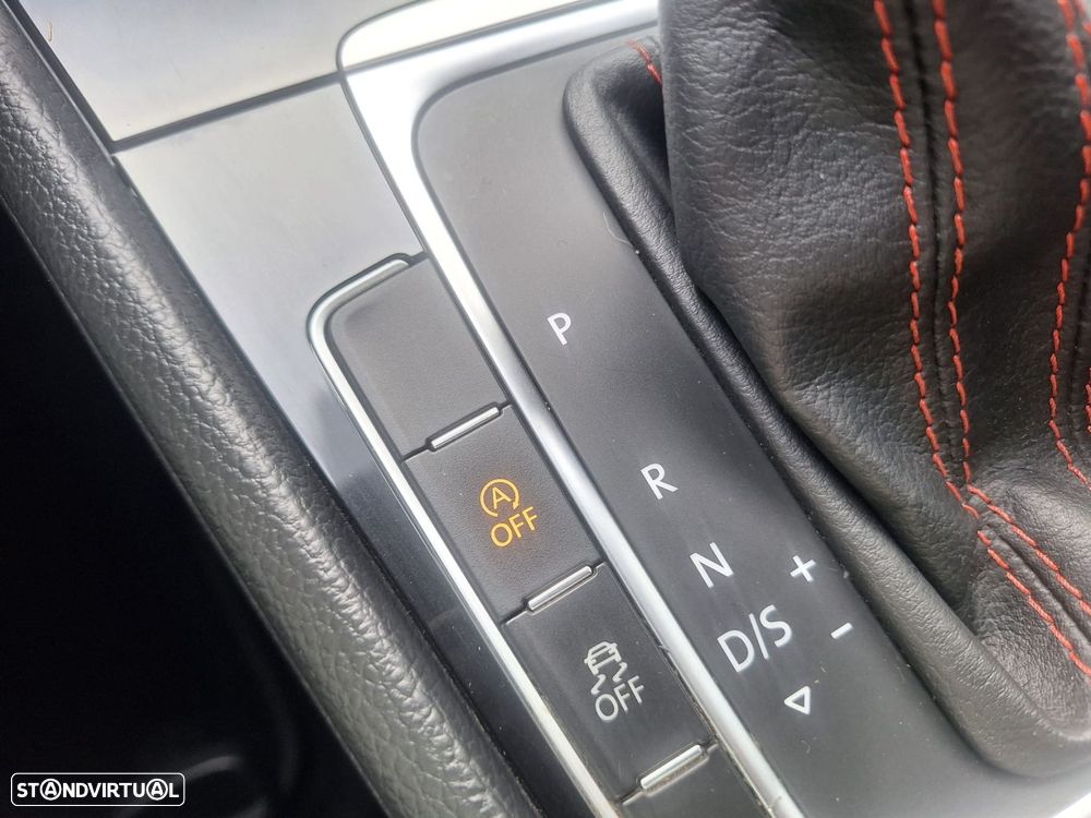 VW Golf 2.0 TSi GTi DSG Performance - 23