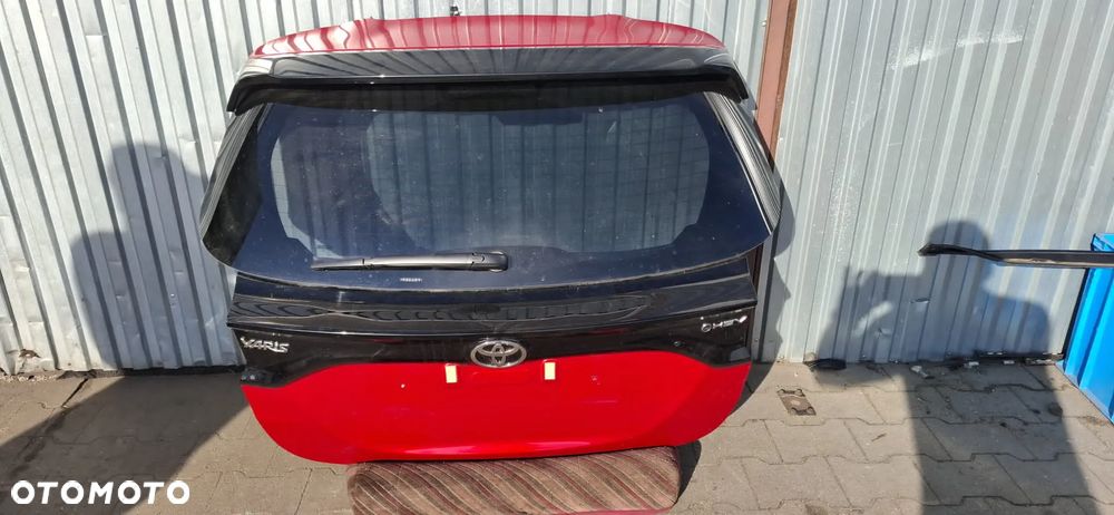 KLAPA BAGAŻNIKA TOYOTA YARIS IV - 1
