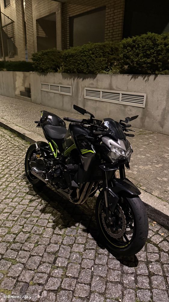 Kawasaki 900 Z900 - 2