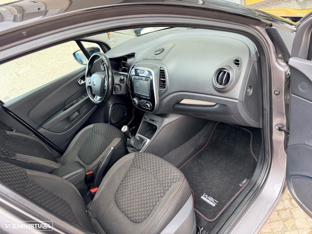 Renault Captur 0.9 TCE Exclusive - 30