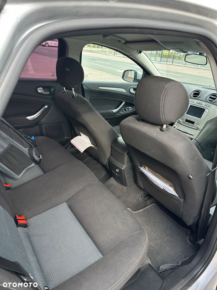 Ford Mondeo 2.0 Titanium - 14