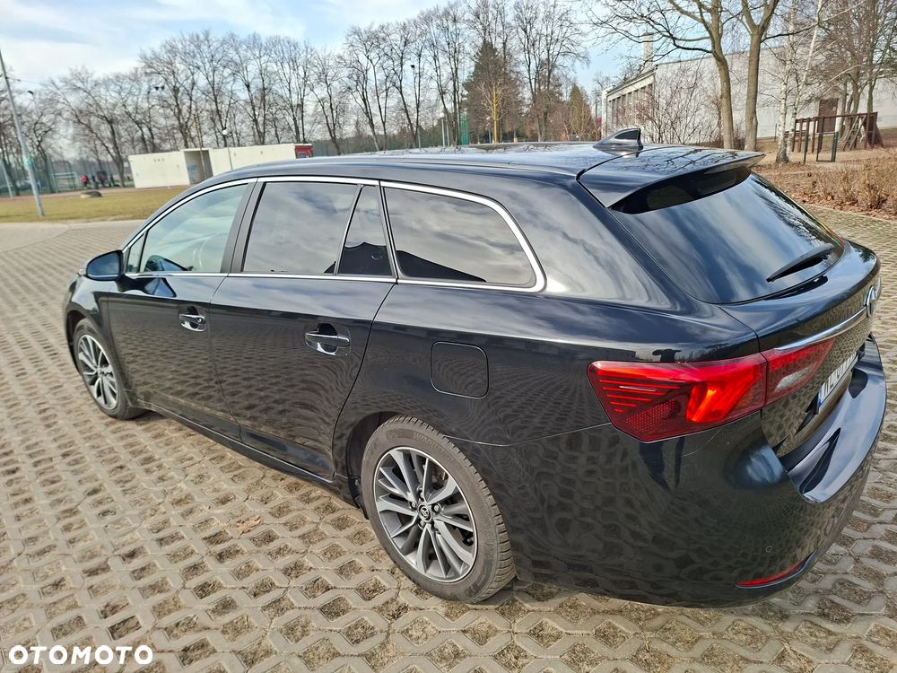 Toyota Avensis 2.0 D-4D Prestige - 6