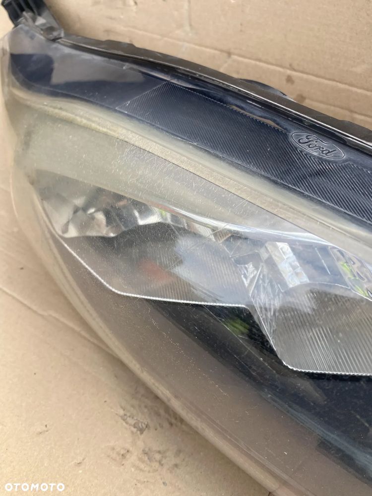 Lampa Ford Fiesta MK7 lift prawa OE - 4