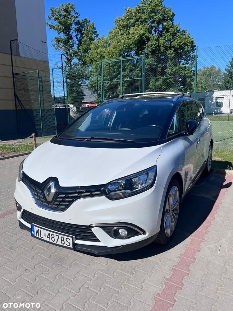 Renault Grand Scenic - 1