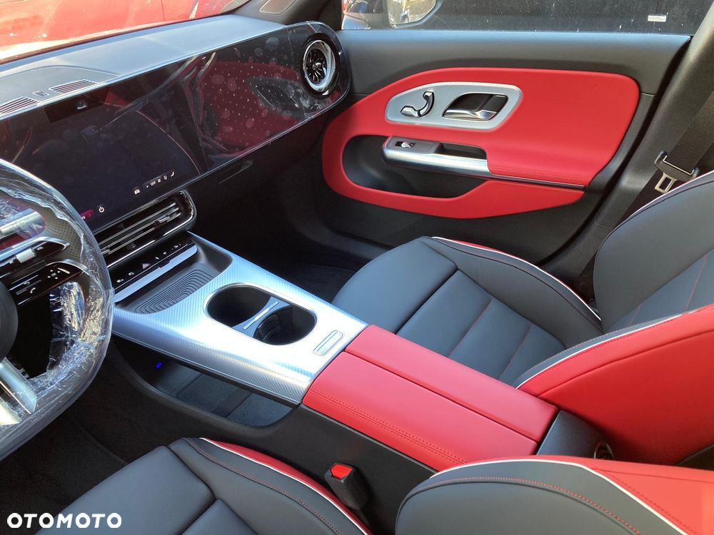 Mercedes-Benz CLA - 16