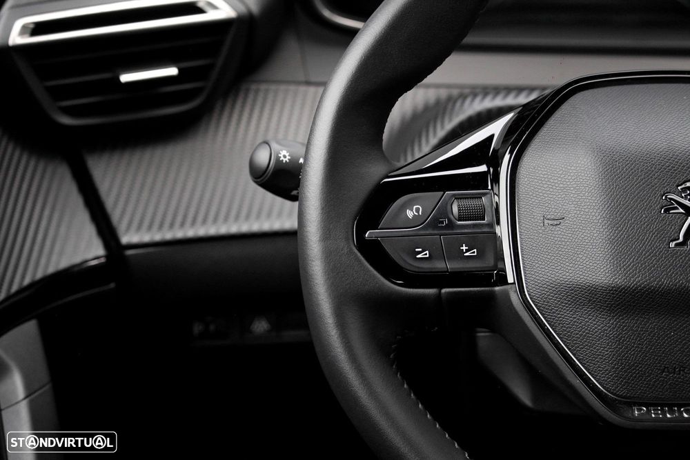 Peugeot e-2008 50 kWh Active Pack - 30