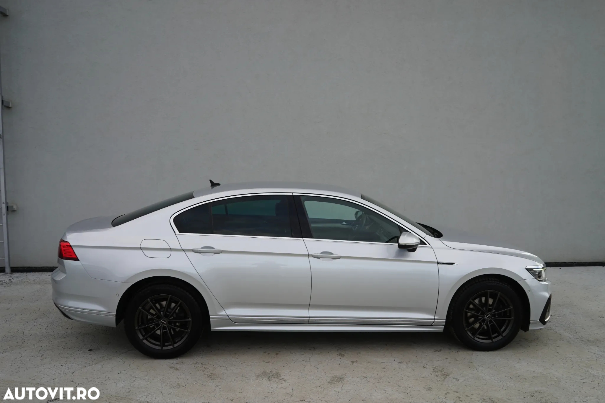 Volkswagen Passat - 7
