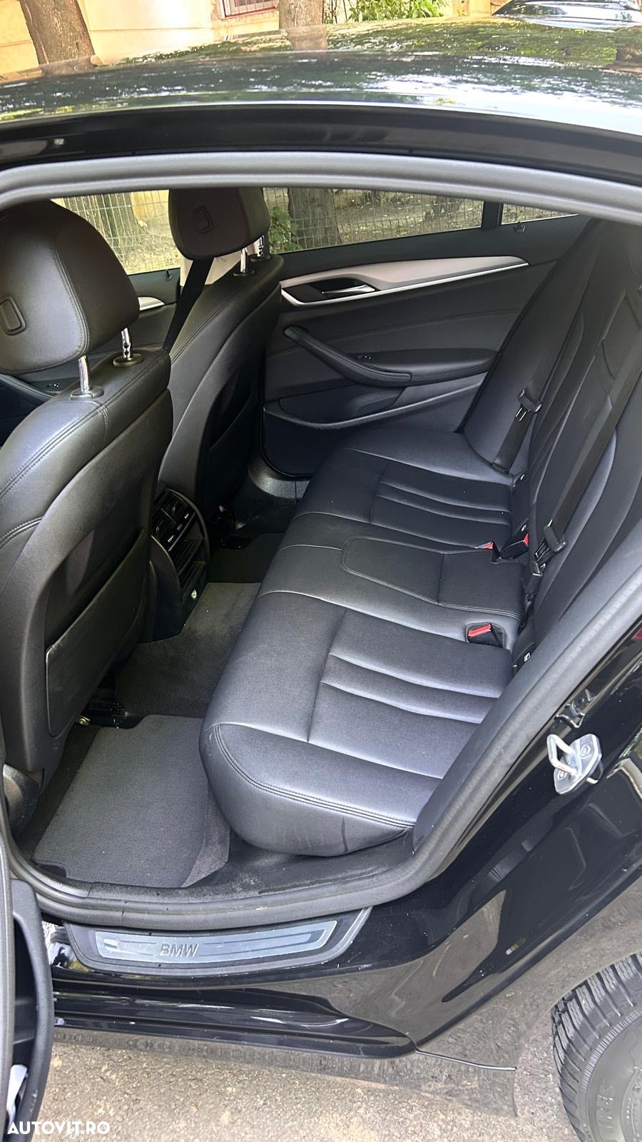 BMW Seria 5 520d xDrive AT - 8