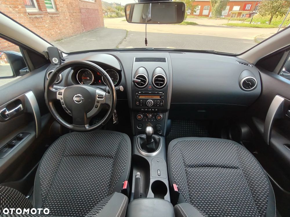Nissan Qashqai - 22