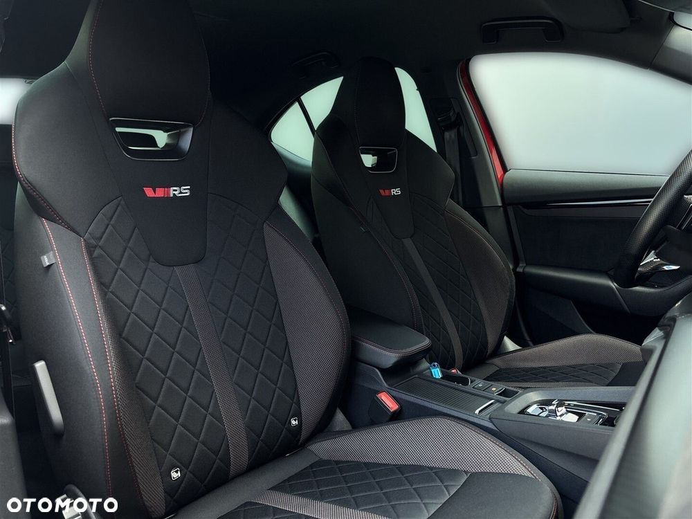 Skoda Octavia 2.0 TDI RS DSG - 33