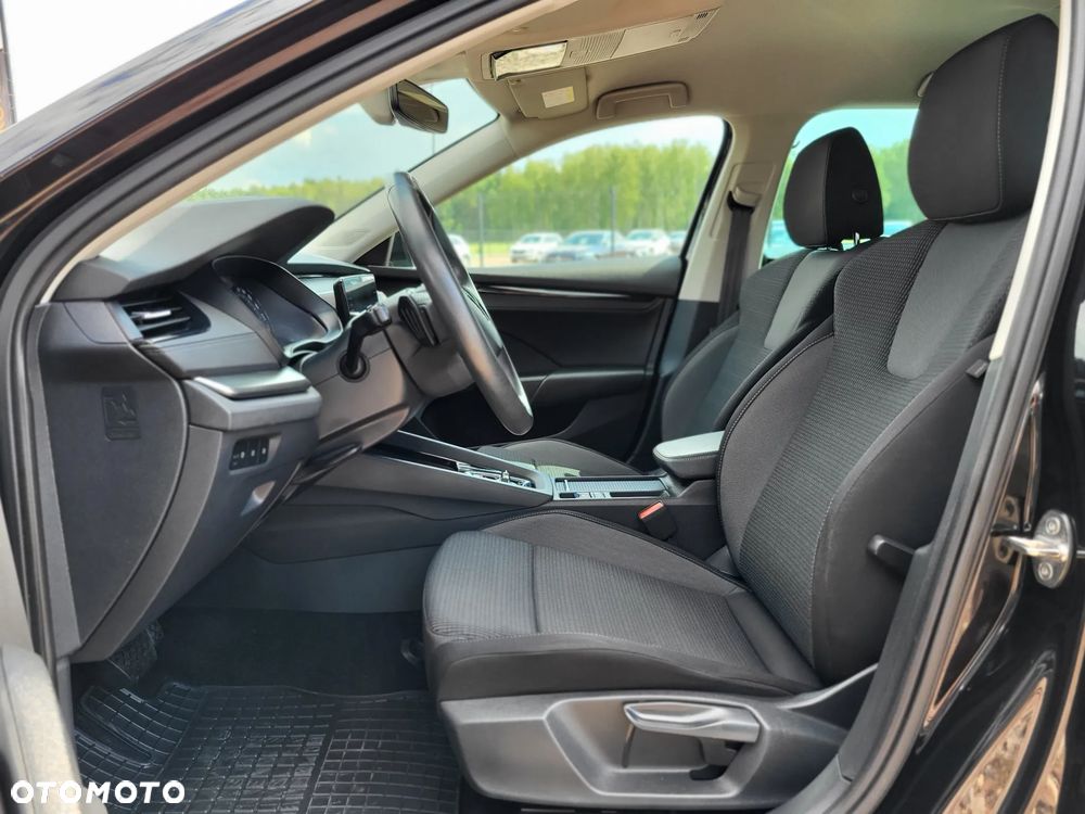 Skoda Octavia 2.0 TDI Ambition DSG - 18