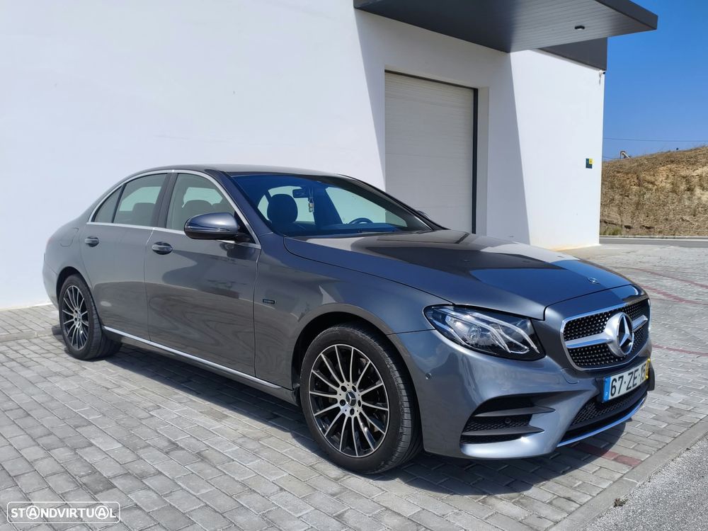 Mercedes-Benz E 300 de AMG Line - 16