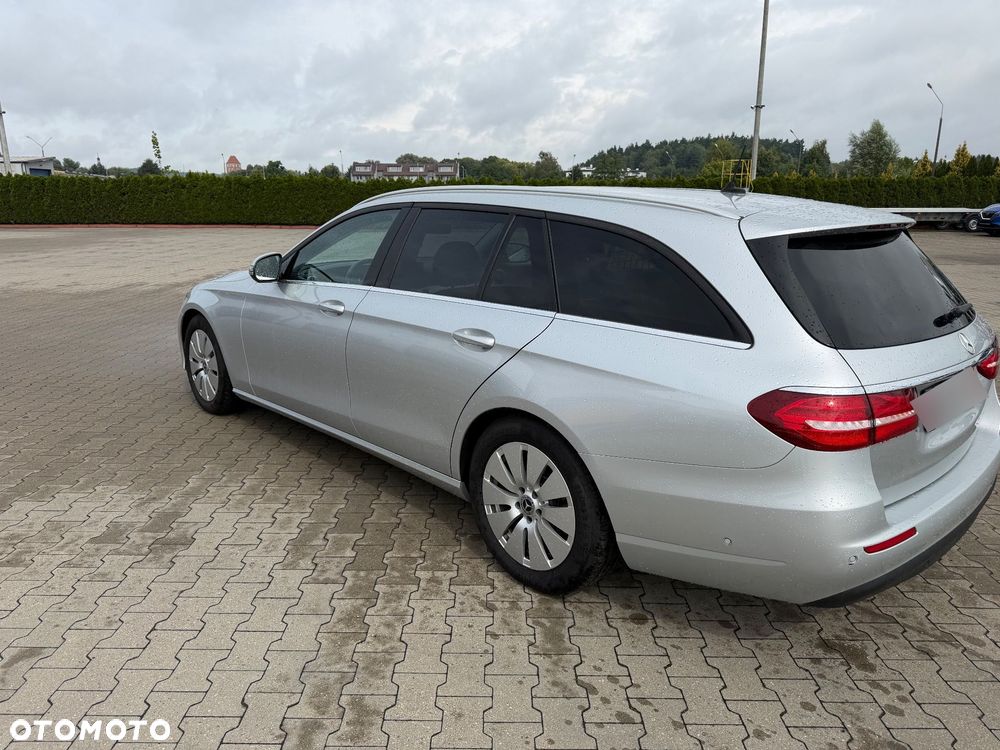 Mercedes-Benz Klasa E 220 d Avantgarde - 3