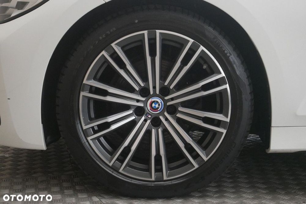 BMW Seria 3 2022
