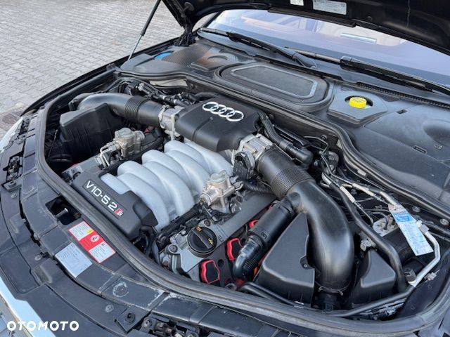 Audi S8 - 10