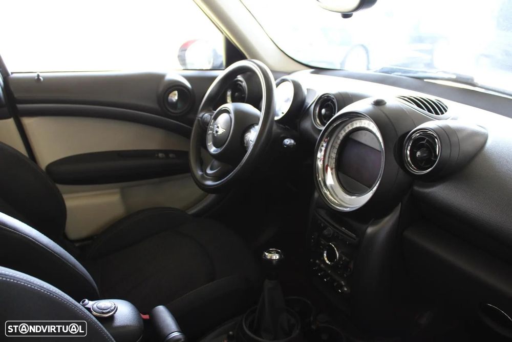 MINI Countryman Cooper SD ALL4 - 42