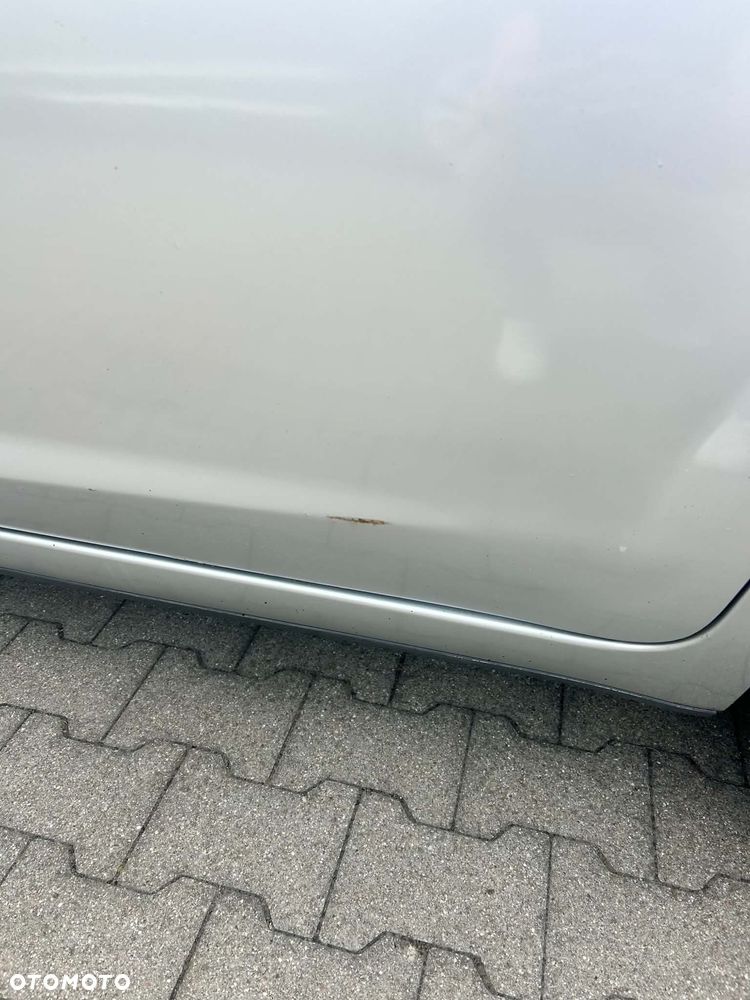 Ford Focus 1.6 Ambiente - 23