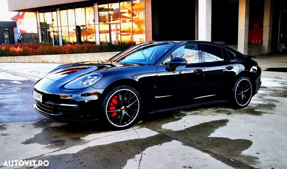 Porsche Panamera 4 - 3