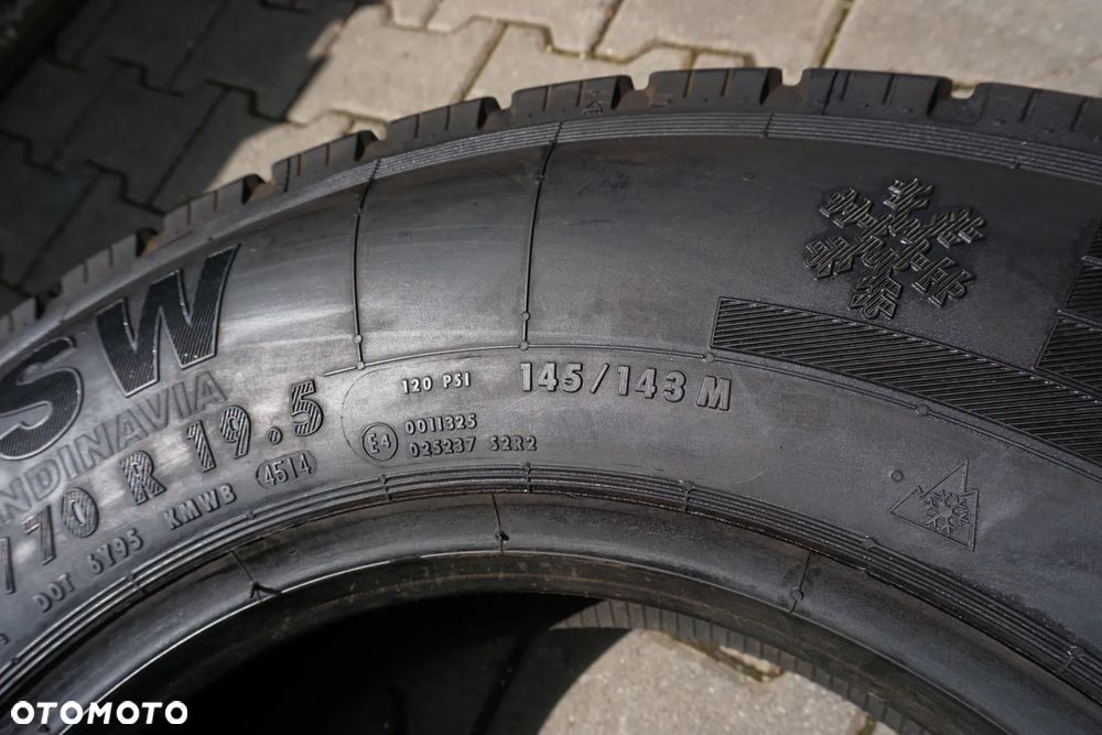 1x Continental HSW Scandinavia 285/70R19,5 145/143M  R8 - 6