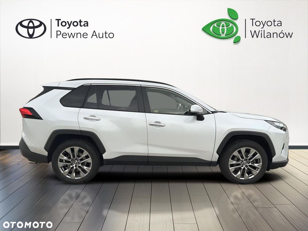 Toyota RAV4 - 6