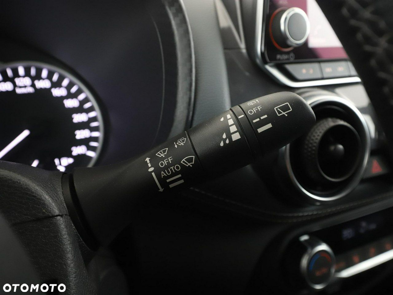 Nissan Juke 1.0 DIG-T N-Connecta - 30