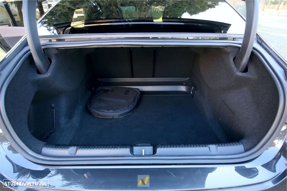 Mercedes-Benz EQE - 38