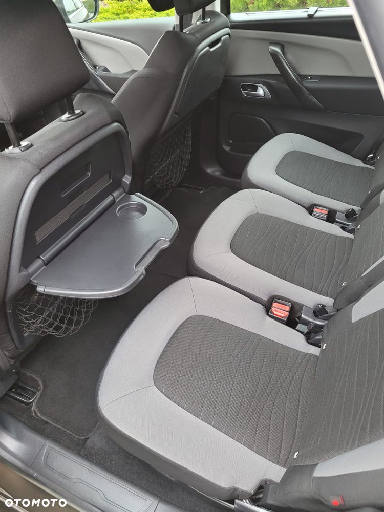 Citroën C4 Picasso - 11