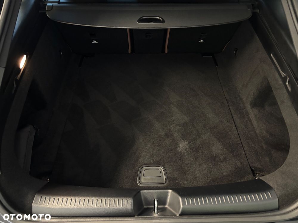 Mercedes-Benz CLA 200 AMG Line 7G-DCT - 30