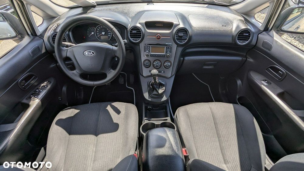 Kia Carens - 21