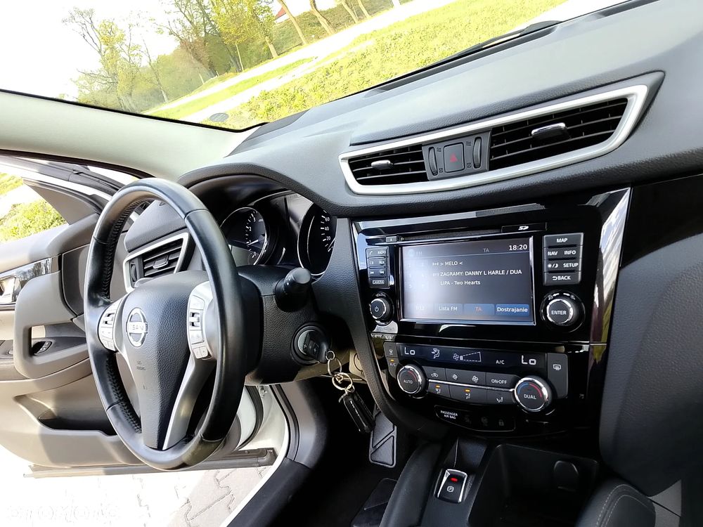 Nissan Qashqai 1.2 DIG-T Tekna+ - 16