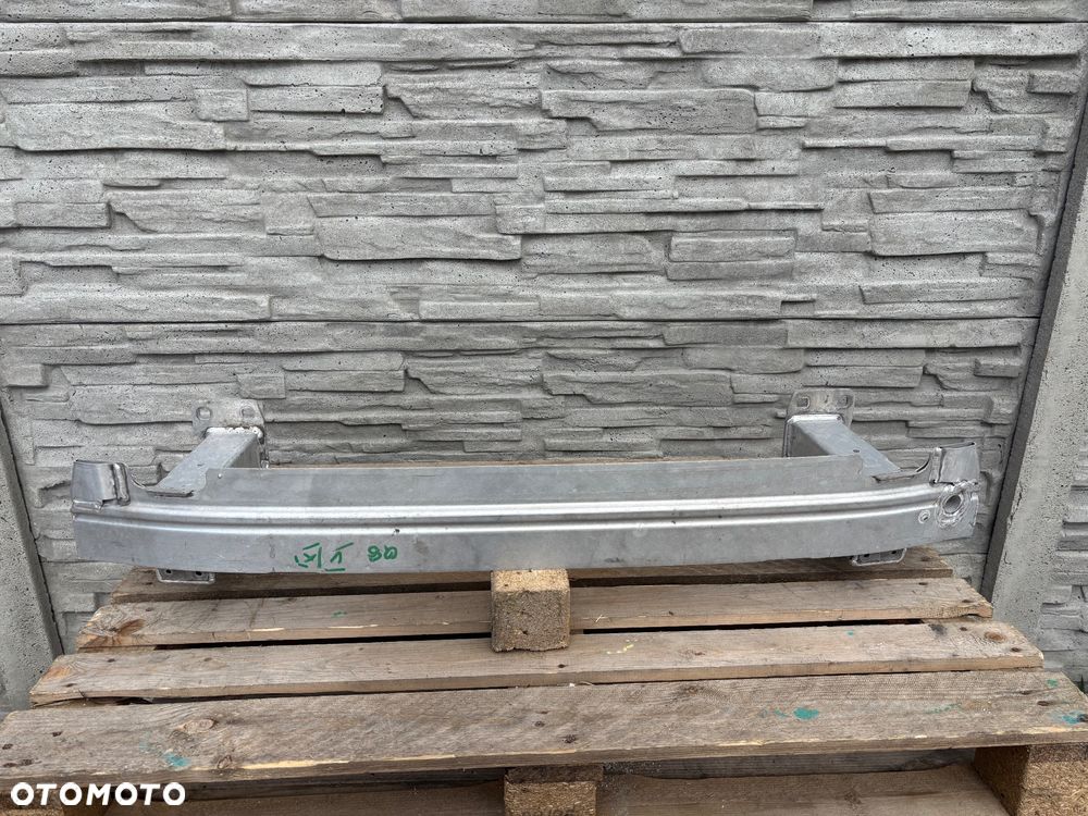 AUDI Q7 Q8 4M 4M0807109C belka zderzaka - 1