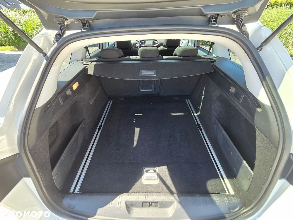 Peugeot 308 BlueHDi 150 Automatik Stop & Start Allure - 11