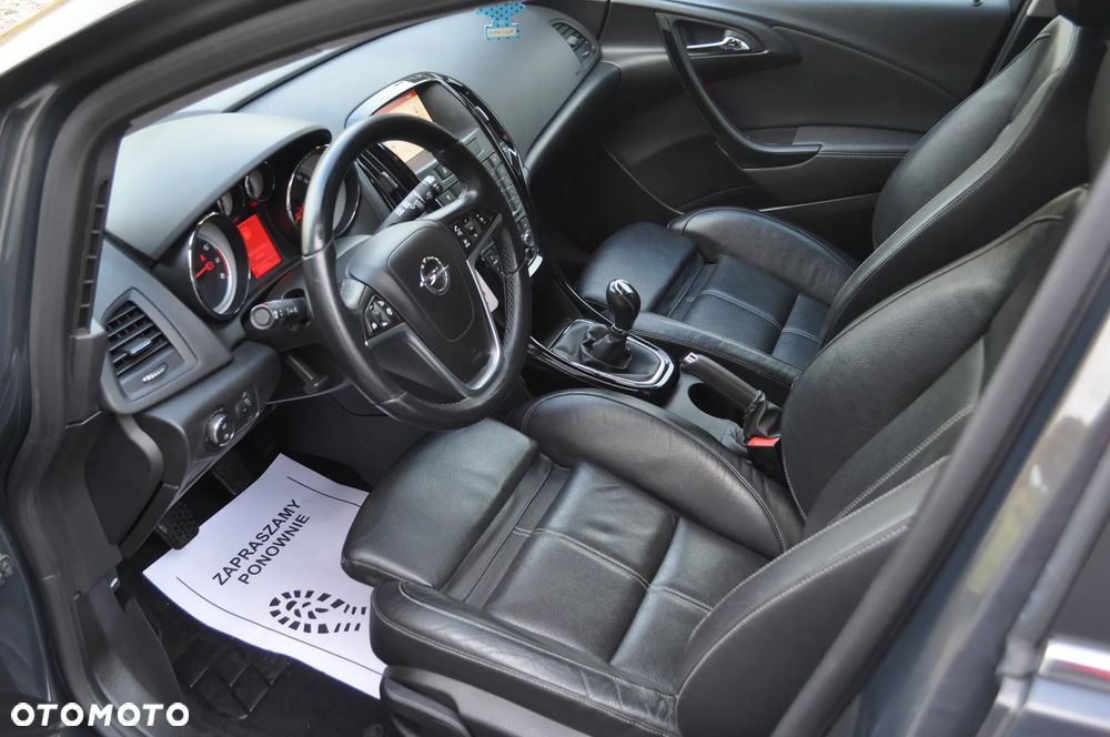 Opel Astra 1.4 Turbo Exklusiv - 19
