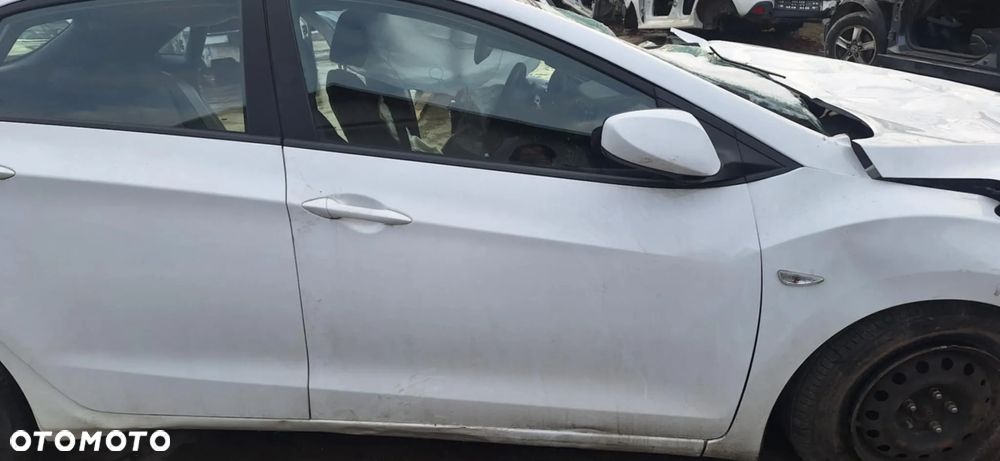 Hyundai I30 II PYW lusterko prawe - 1