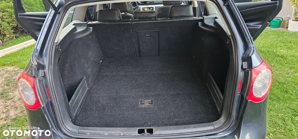 Volkswagen Passat 1.9 TDI Comfortline - 11