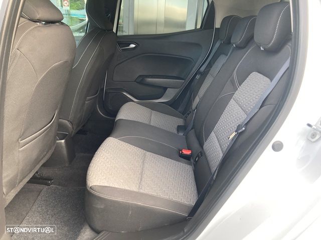 Renault Clio 1.0 TCe Exclusive - 27