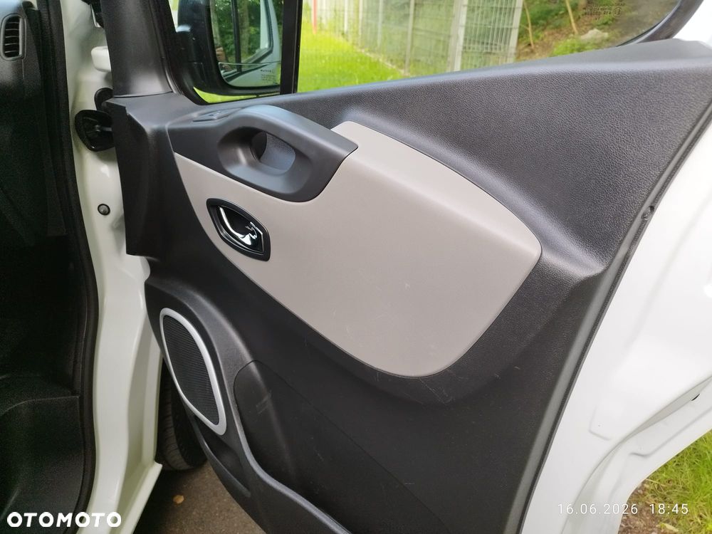 Renault Trafic - 9