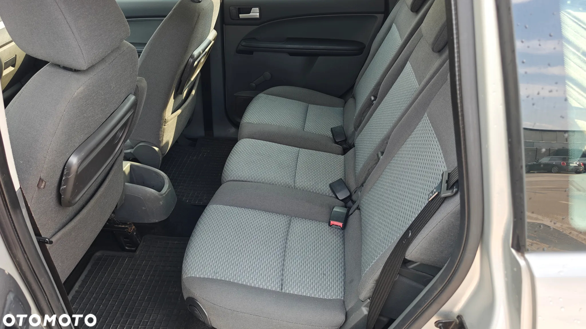 Ford Focus C-Max 1.8 Ambiente - 13