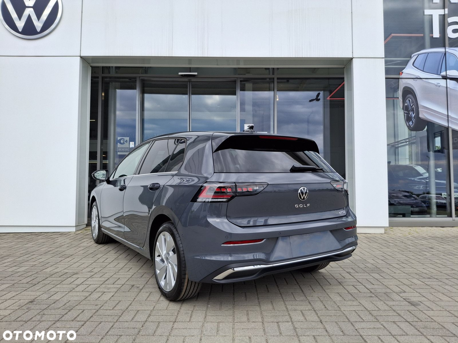 Volkswagen Golf - 6