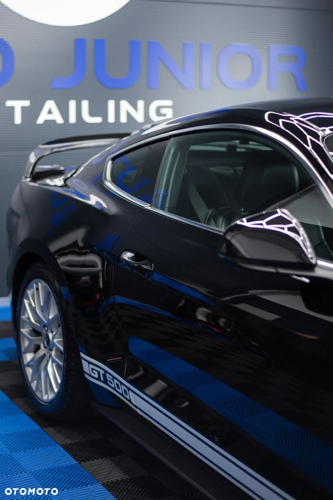 Ford Mustang 5.0 V8 GT - 4