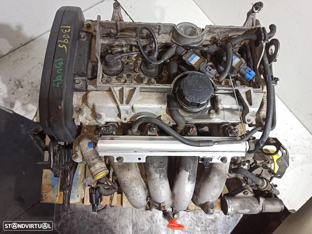 MOTOR COMPLETO VOLVO V40 BREAK FAMILIAR 1998 - 4
