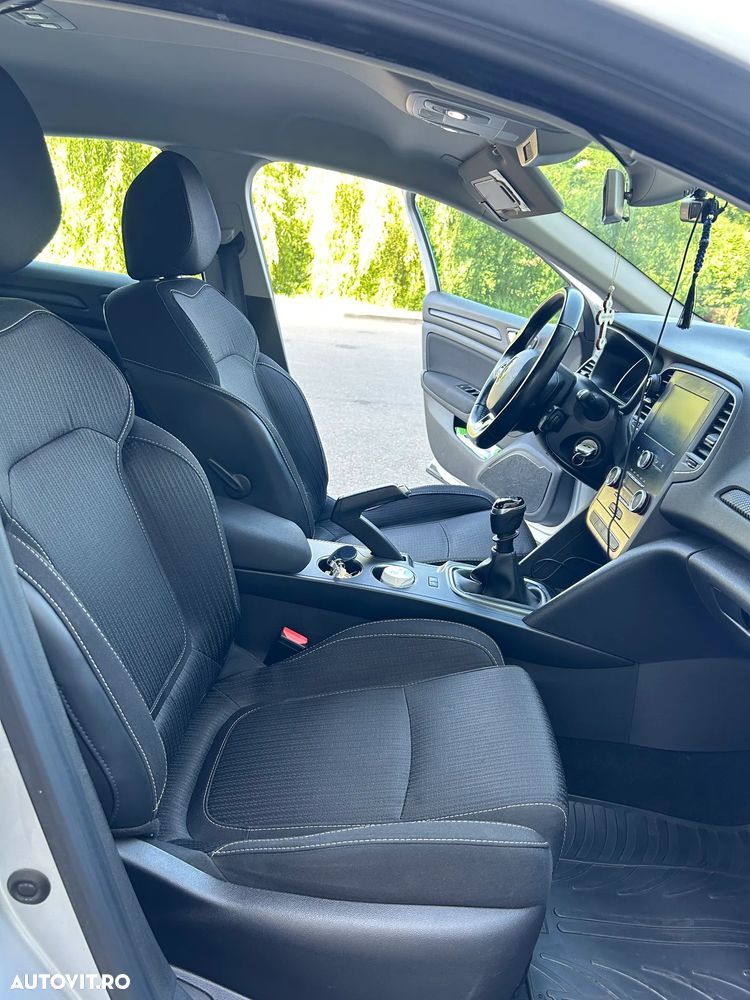 Renault Megane - 13