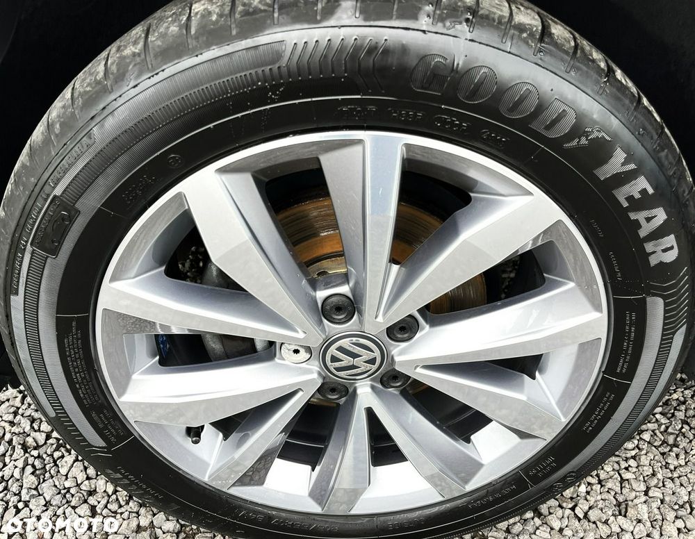 Volkswagen T-Roc 1.0 TSI Style - 39