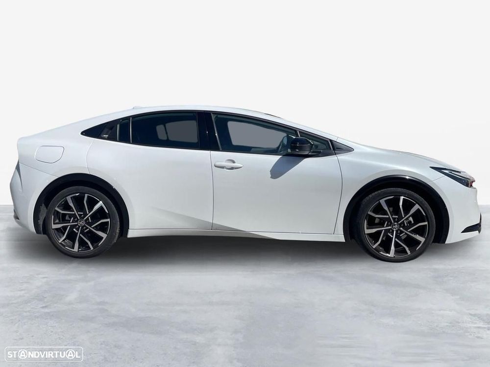 Toyota Prius 2.0 Plug-in Luxury - 18