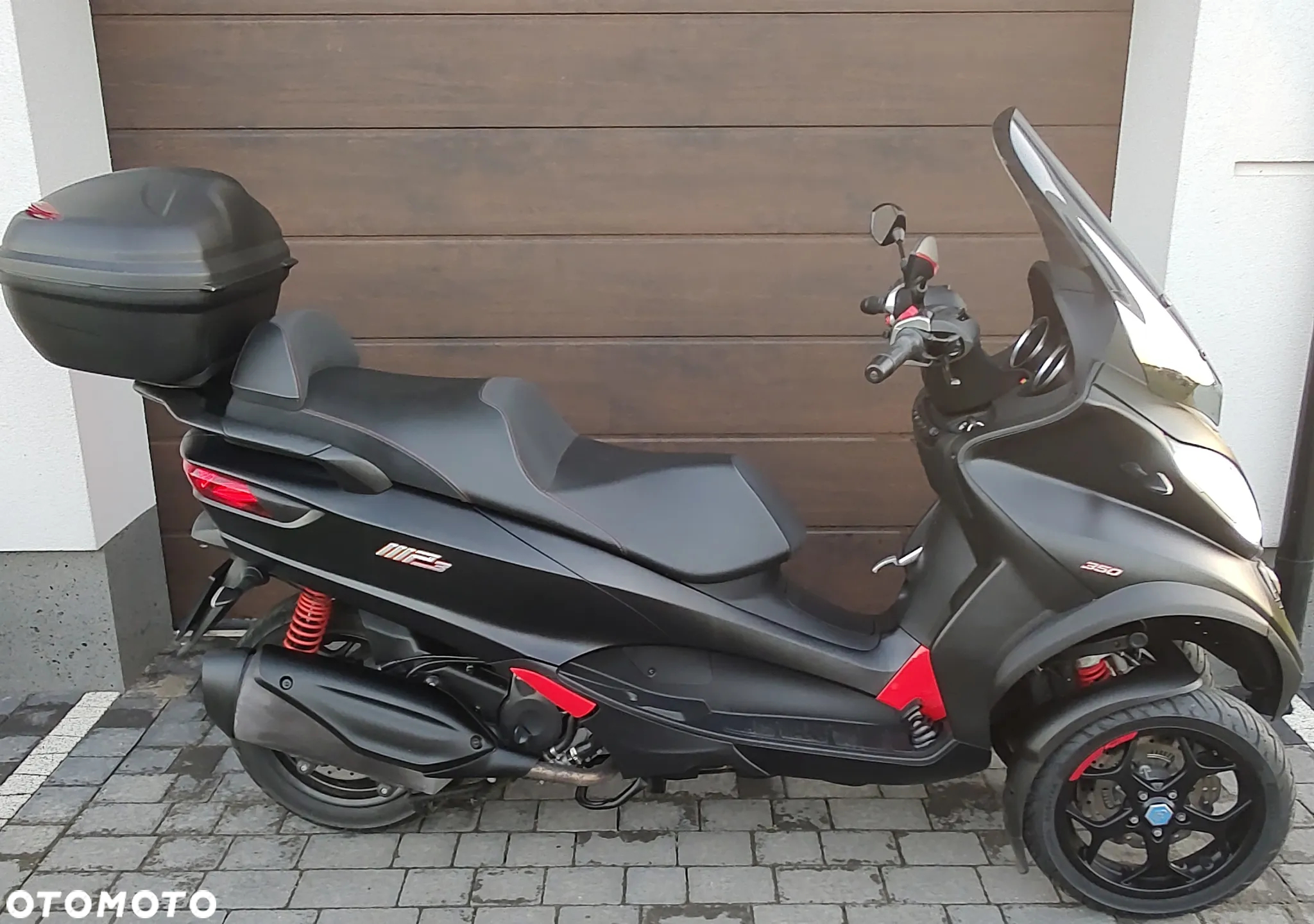 Piaggio MP-3 - 6