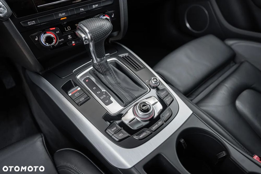 Audi A4 Avant 3.0 TDI DPF quattro S tronic S line Sportpaket - 28