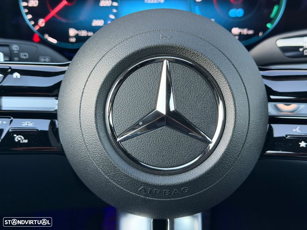 Mercedes-Benz E 300 de 9G-TRONIC AMG Line - 14