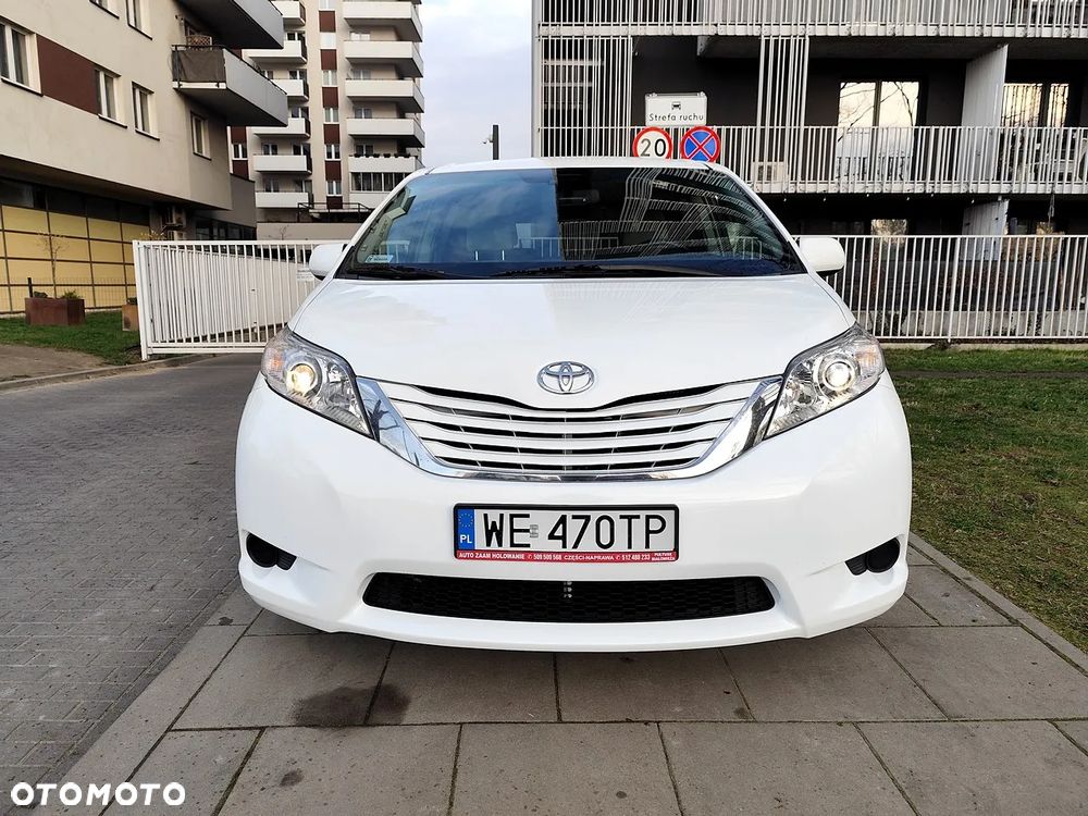 Toyota Sienna 3.5 V6 SE - 16